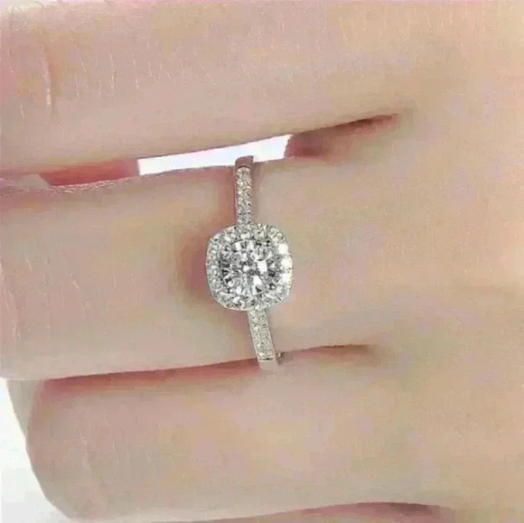 New Silver Square Ring - Picture 3 of 3